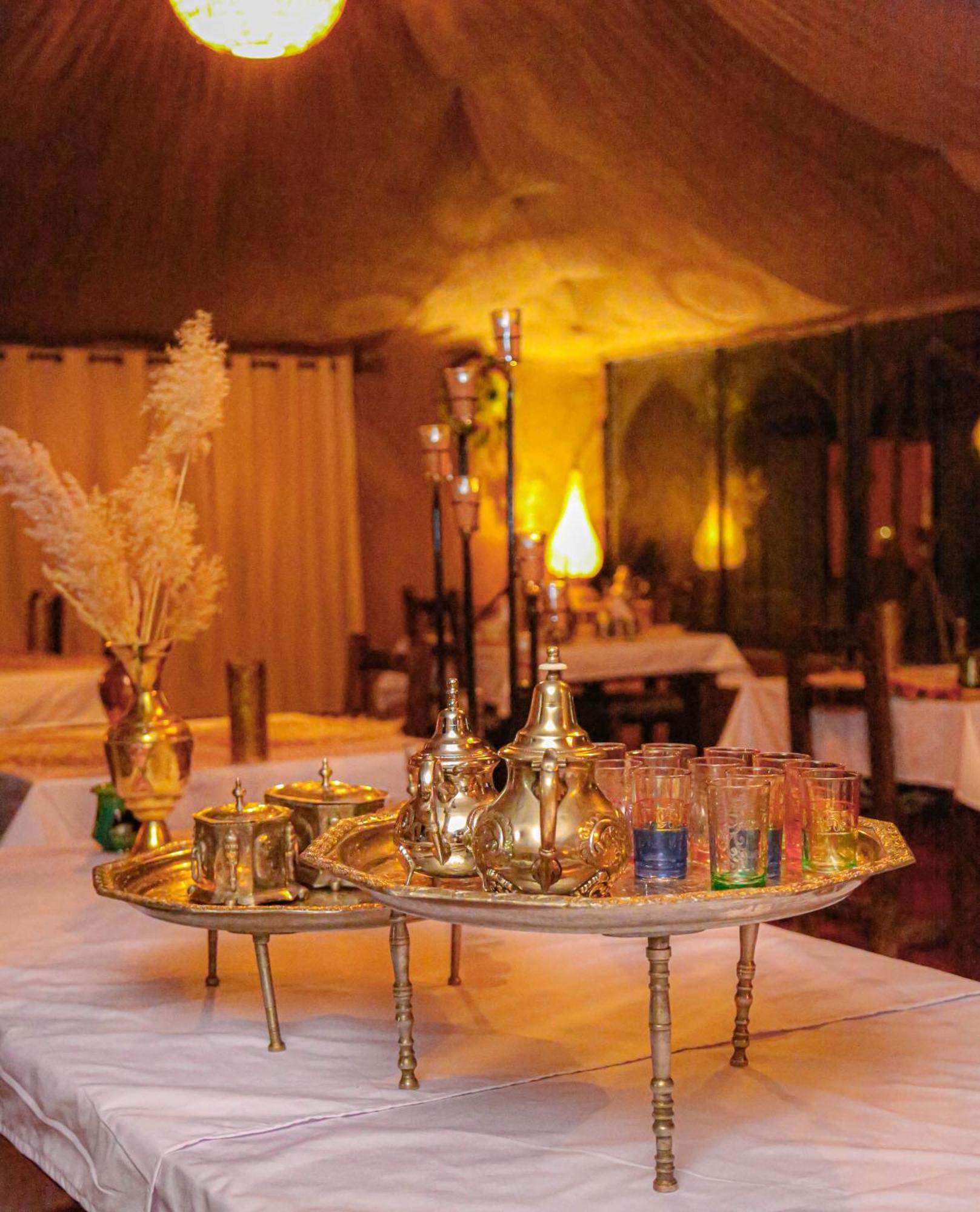 Nizar Luxury Tent เมอร์ซูกา ภายนอก รูปภาพ