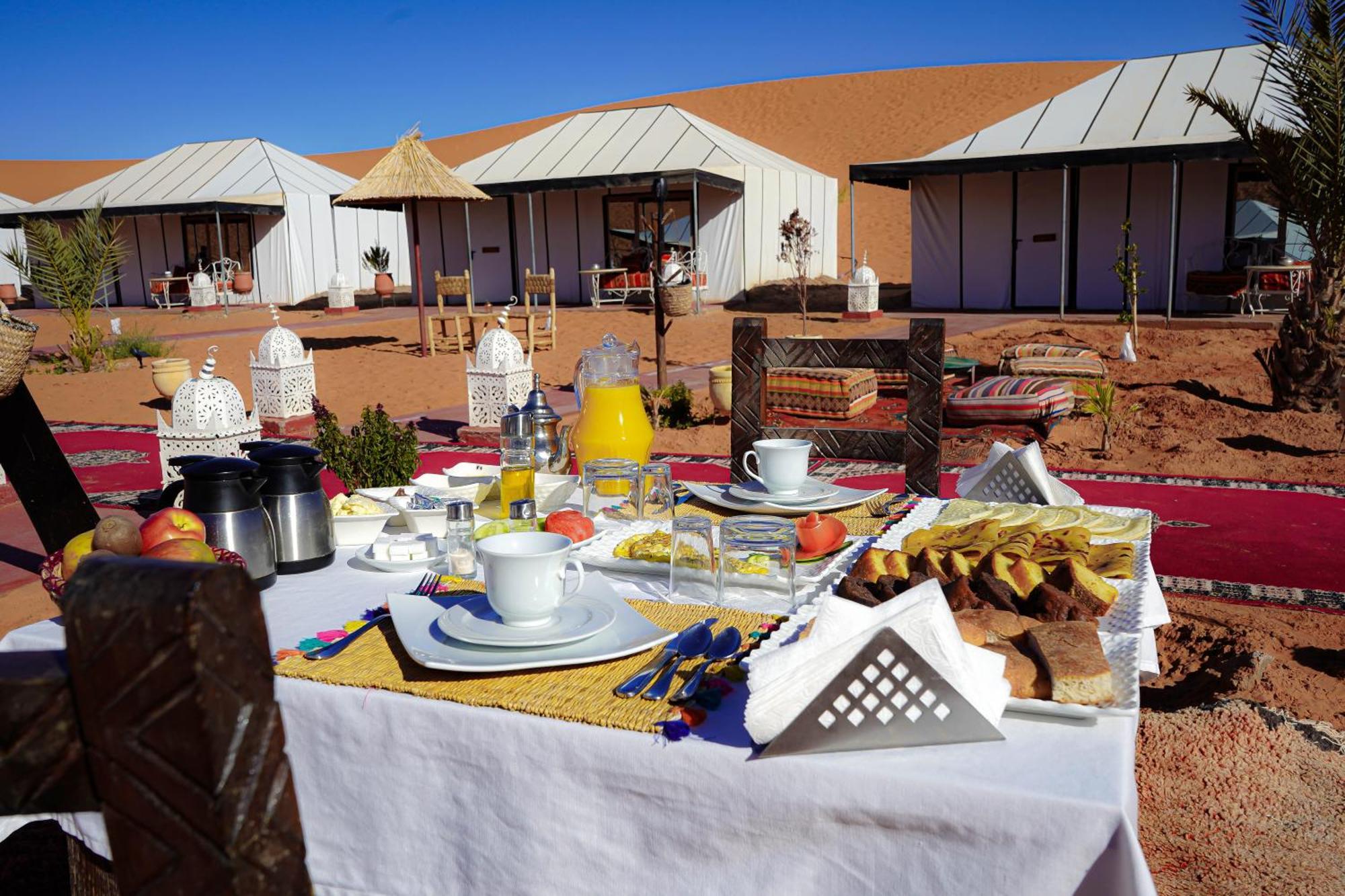 Nizar Luxury Tent เมอร์ซูกา ภายนอก รูปภาพ